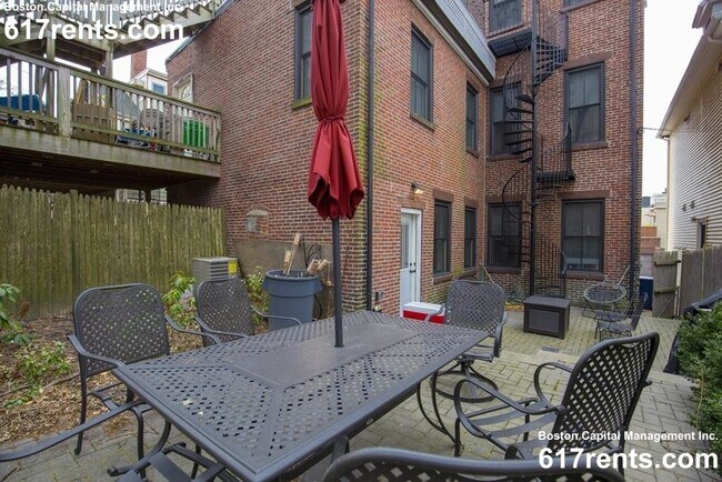8 Gates St, Unit 1