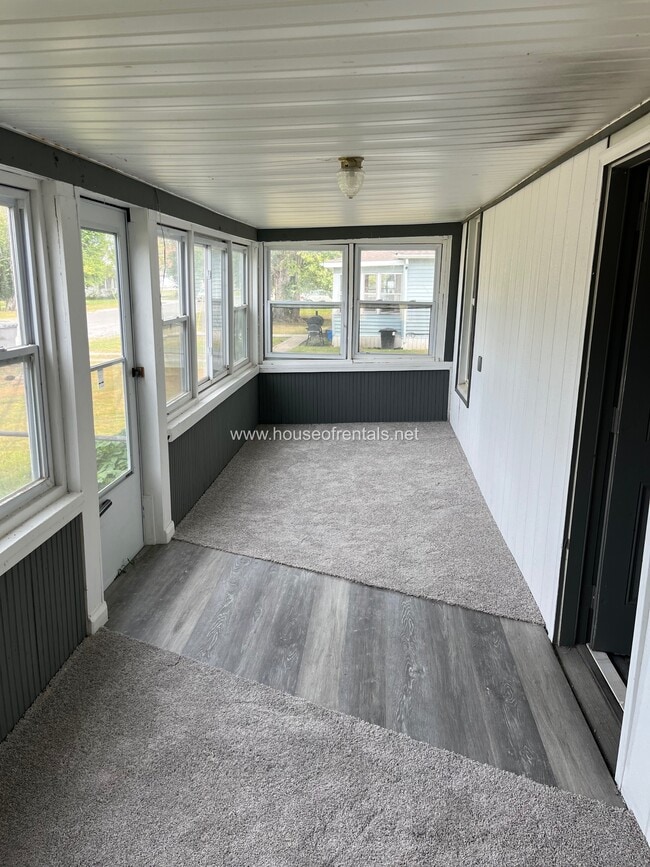 205 Andrew Springs Dr in Colp, IL - Building Photo - Building Photo