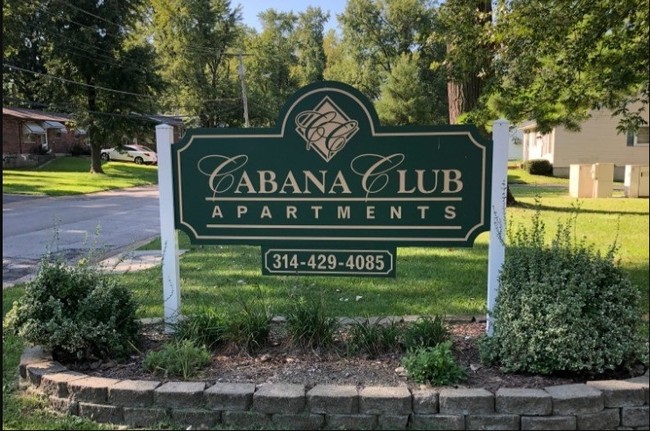 Cabana Club Apartments in St. Ann, MO - Building Photo - Building Photo