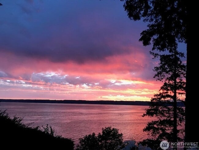 property at 3722 Forest Beach Dr NW