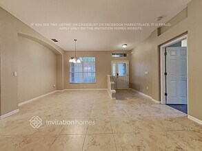 3016 Bent Creek Dr in Valrico, FL - Foto de edificio - Building Photo