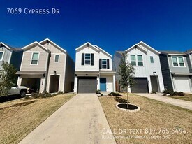 7069 Cypress Dr in Richland Hills, TX - Building Photo