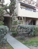 304 Tradewinds Dr in San Jose, CA - Building Photo