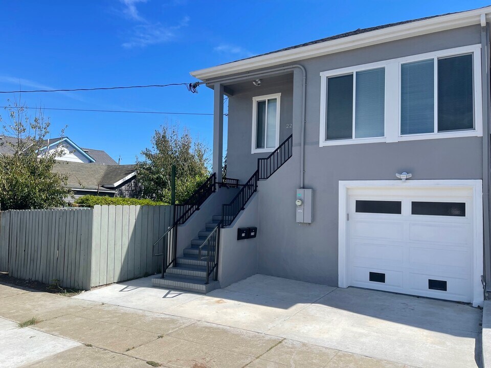 225 Aspen Ave in South San Francisco, CA - Building Photo