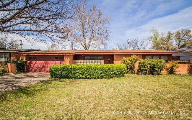 3208 38th St in Lubbock, TX - Building Photo - Building Photo