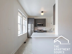 2313 N Albany Ave in Chicago, IL - Building Photo - Building Photo