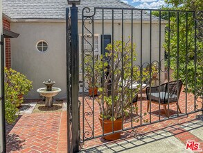 6248 Scenic Ave in Los Angeles, CA - Building Photo - Building Photo