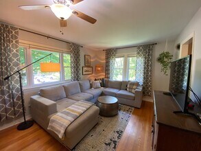4 Glenway Dr in Asheville, NC - Building Photo - Building Photo