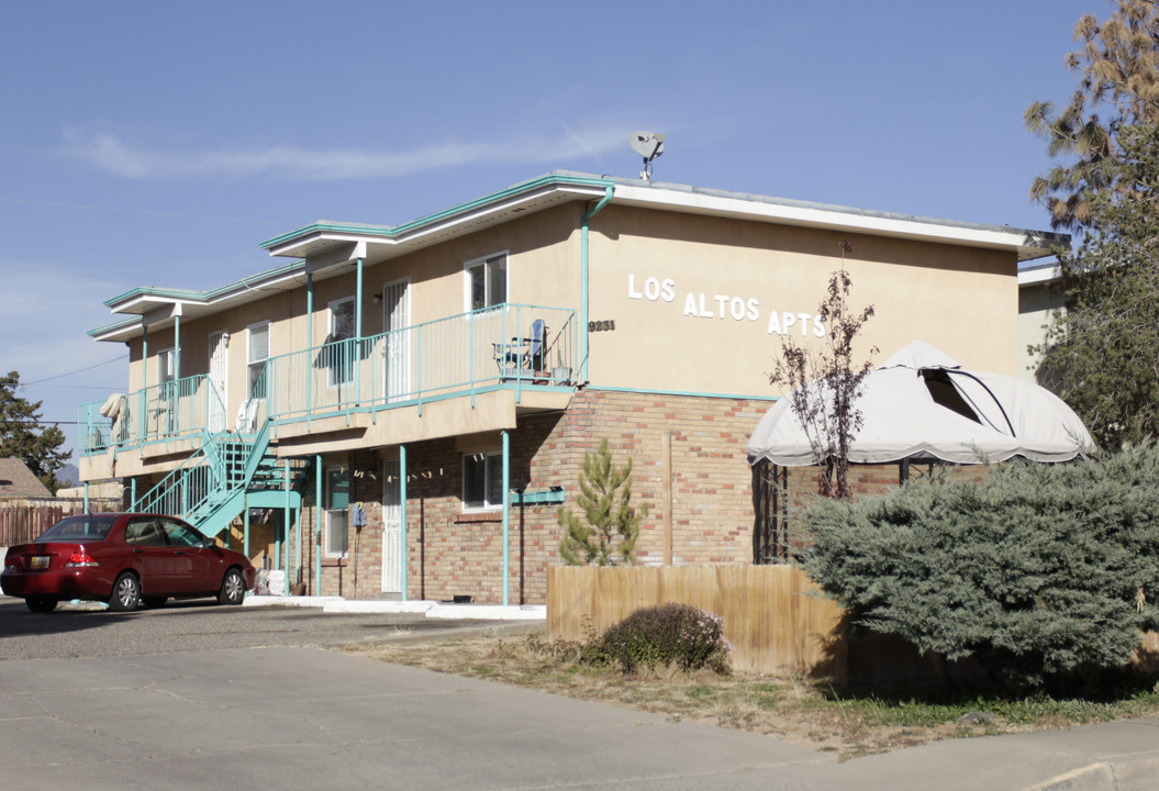 9231 Marron Cir NE in Albuquerque, NM - Foto de edificio