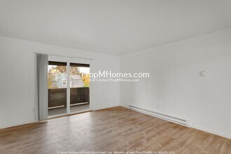 716 9th St in Oregon City, OR - Building Photo - Building Photo