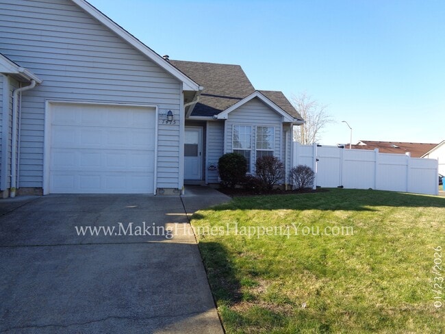 7475 Parkplace Dr NE in Keizer, OR - Building Photo - Building Photo