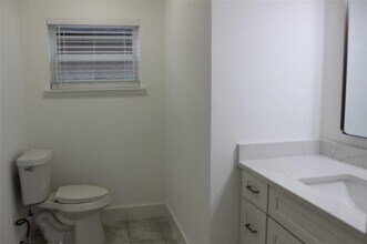 2519 N Shannon St in Sherman, TX - Building Photo - Building Photo