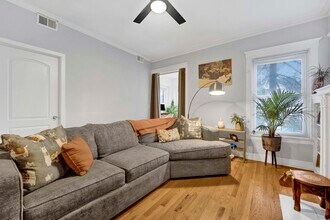 3226 W Potomac Ave in Chicago, IL - Building Photo - Building Photo