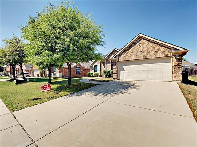 4935 Screech Owl Ln in Grand Prairie, TX - Building Photo - Building Photo