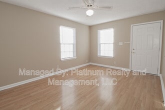 667 Artic Ave in Oak Grove, KY - Building Photo - Building Photo