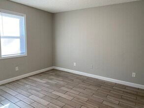 21 Judson Cv, Unit 3 in Jackson, TN - Foto de edificio - Building Photo