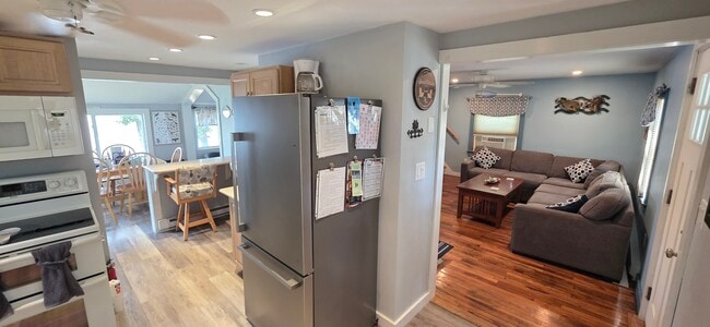 16 Allen Ave in Wareham, MA - Building Photo - Building Photo