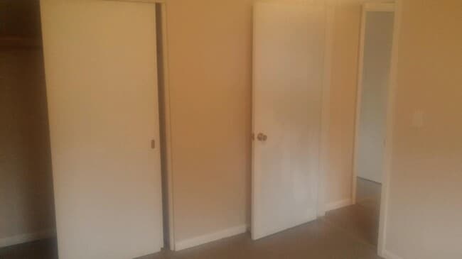 245 Rose Ave in Loves Park, IL - Building Photo - Building Photo