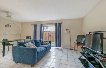 846 NW 81st Terrace in Plantation, FL - Building Photo - Building Photo