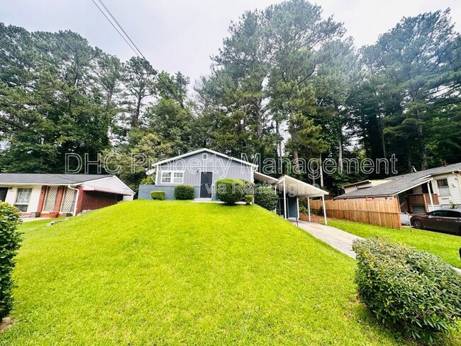 2637 Santa Monica Dr NW in Atlanta, GA - Building Photo - Building Photo
