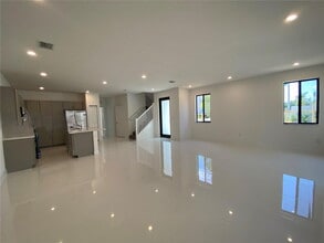 2434 SW 145th Pl in Miami, FL - Building Photo - Building Photo