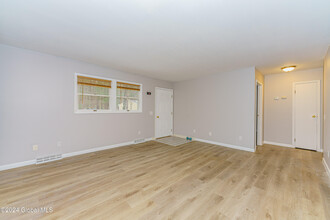 4259 NY-50 in Saratoga Springs, NY - Building Photo - Building Photo