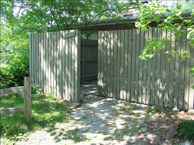 property at 5054 Park Rd