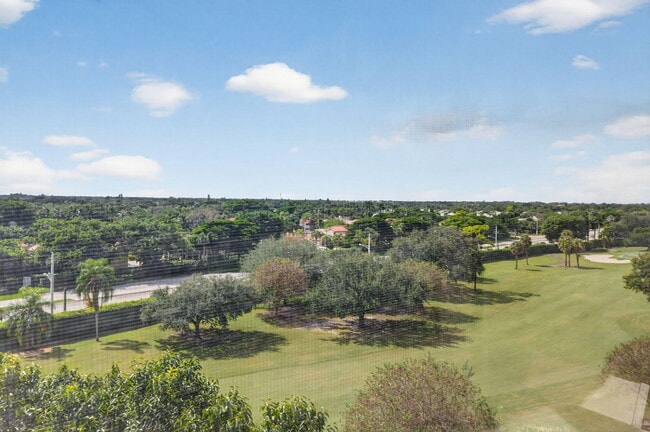 7578 Regency Lake Dr in Boca Raton, FL - Building Photo - Building Photo