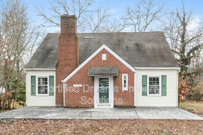 property at 1252 Brookwood Dr