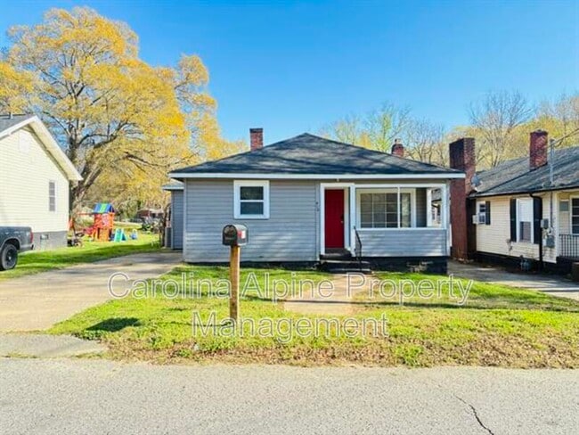 410 Carolina Ave in Shelby, NC - Building Photo - Building Photo