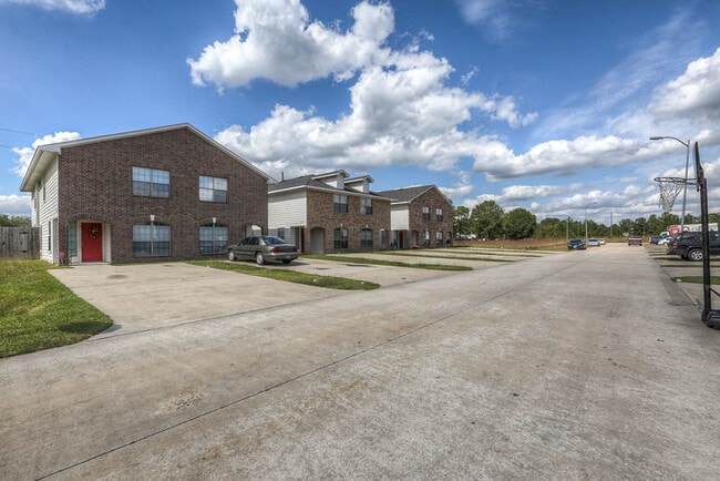 10603 Pine Landing Dr