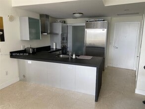 18201 Collins Ave, Unit 708 in Sunny Isles Beach, FL - Building Photo - Building Photo