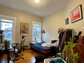 271 Highland Ave, Unit 1 in Somerville, MA - Building Photo - Building Photo