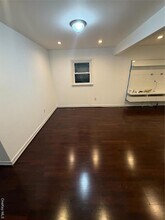 28-88 Faber Terrace in Queens, NY - Foto de edificio - Building Photo