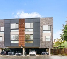 113 17th Ave E in Seattle, WA - Building Photo