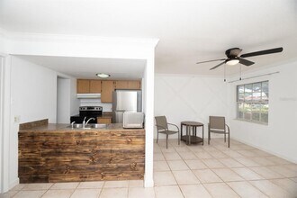 4878 W Gandy Blvd in Tampa, FL - Building Photo - Building Photo