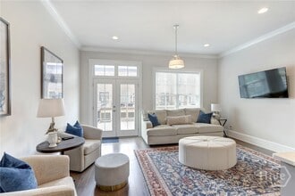 433 Port St in Savannah, GA - Building Photo - Building Photo