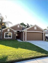 2709 Hawk Roost Ct in Holiday, FL - Building Photo
