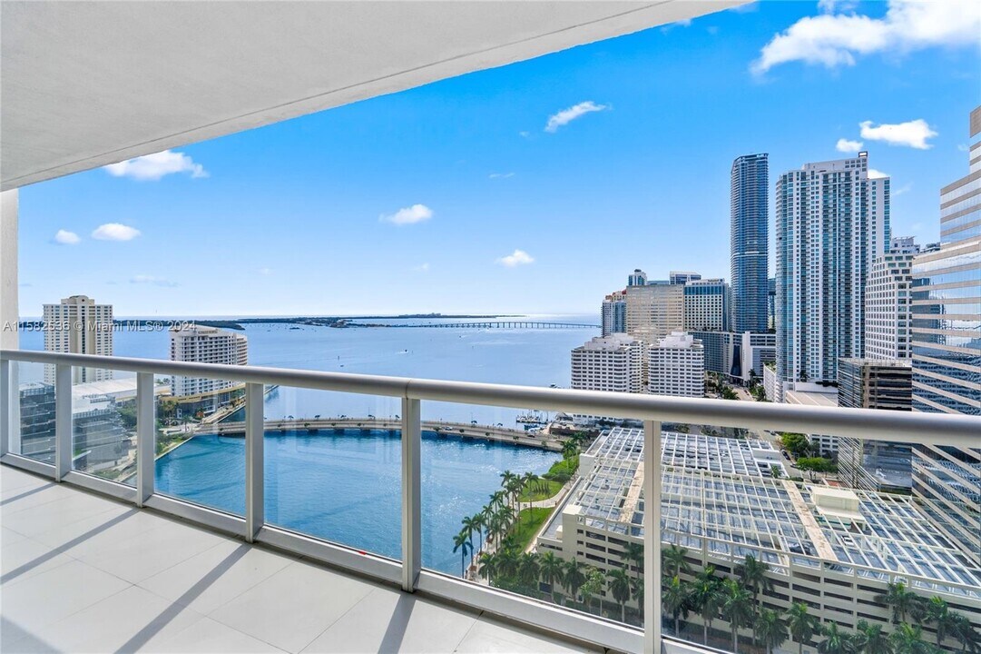 495 Brickell Ave, Unit # 2603 in Miami, FL - Foto de edificio