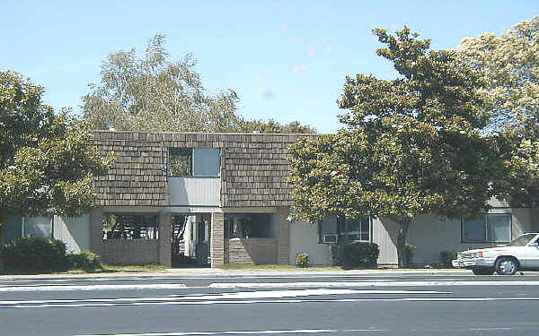 Kettleman Court Apartments in Lodi, CA - Building Photo - Building Photo