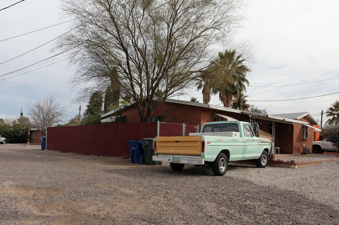 2002-2010 N Tucson Blvd in Tucson, AZ - Foto de edificio