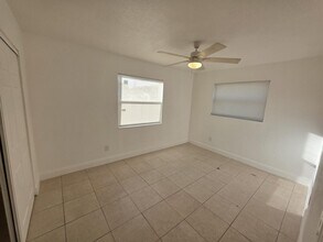 1130 N F St in Lake Worth Beach, FL - Foto de edificio - Building Photo