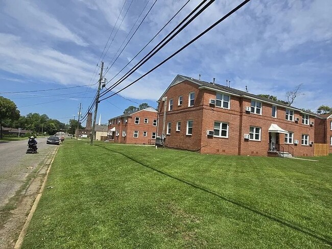 property at 133 E Edgemont Ave