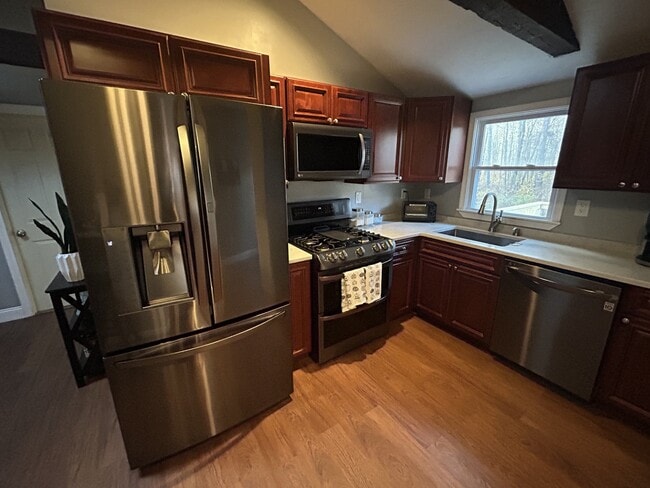 36 Buttonwood Rd in Halifax, MA - Building Photo - Building Photo