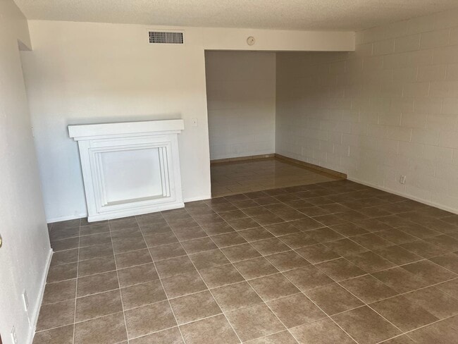 property at 595 S Royal Crest Cir