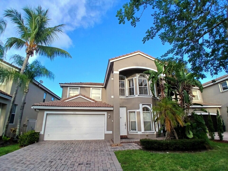 1171 W Magnolia Cir in Delray Beach, FL - Building Photo