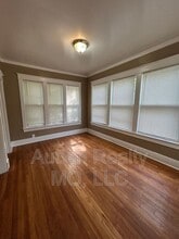 5319 Charlotte St in Kansas City, MO - Building Photo - Building Photo