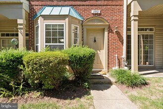 11892 Breton Ct in Reston, VA - Building Photo - Building Photo