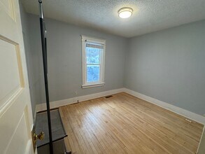 609 N 13th St in Bismarck, ND - Building Photo - Building Photo