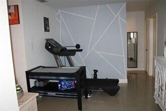 7204 NW 71st Ave in Tamarac, FL - Building Photo - Building Photo